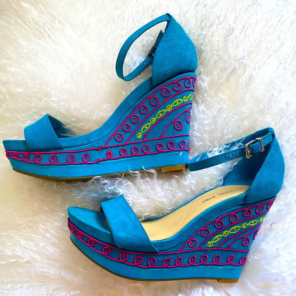 Women’s 8.5 wedges